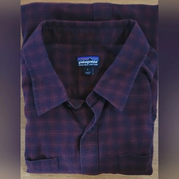 Patagonia Men’s Long Sleeve Organic Cotton Button Down Shirt Size Large‎ EUC - Picture 14 of 14